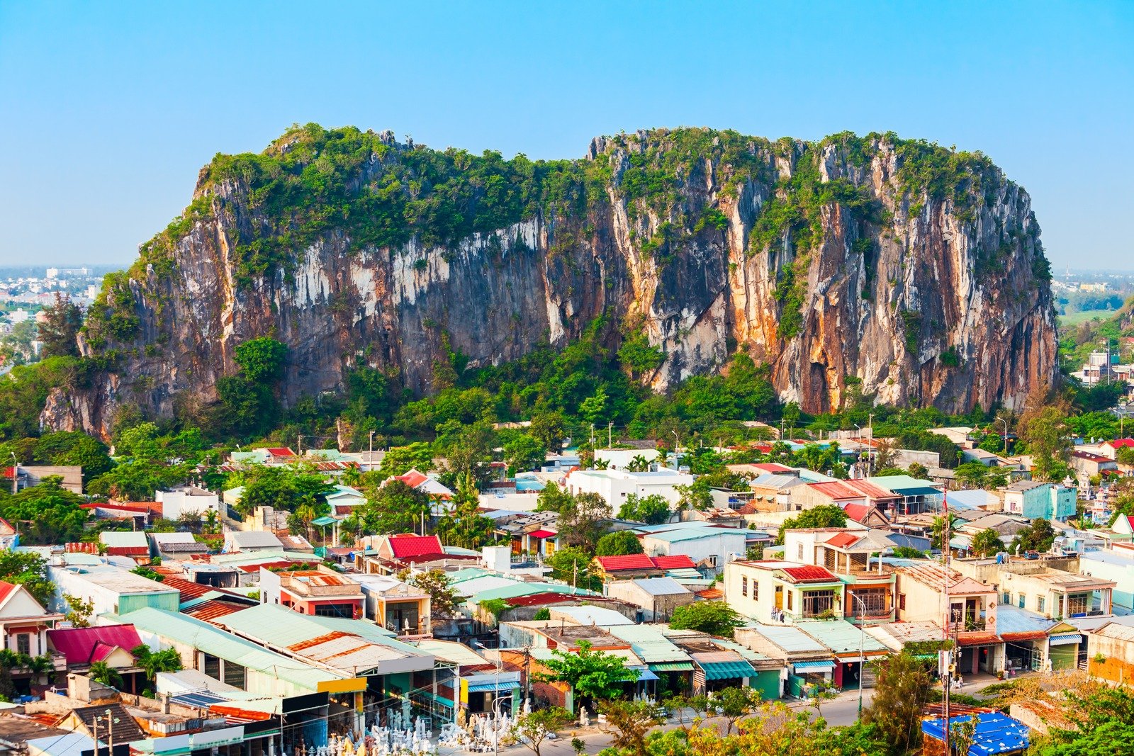 Danang marble mountains, Da Nang Danang marble mountains is the most important tourist destination in Da Nang city in Vietnam