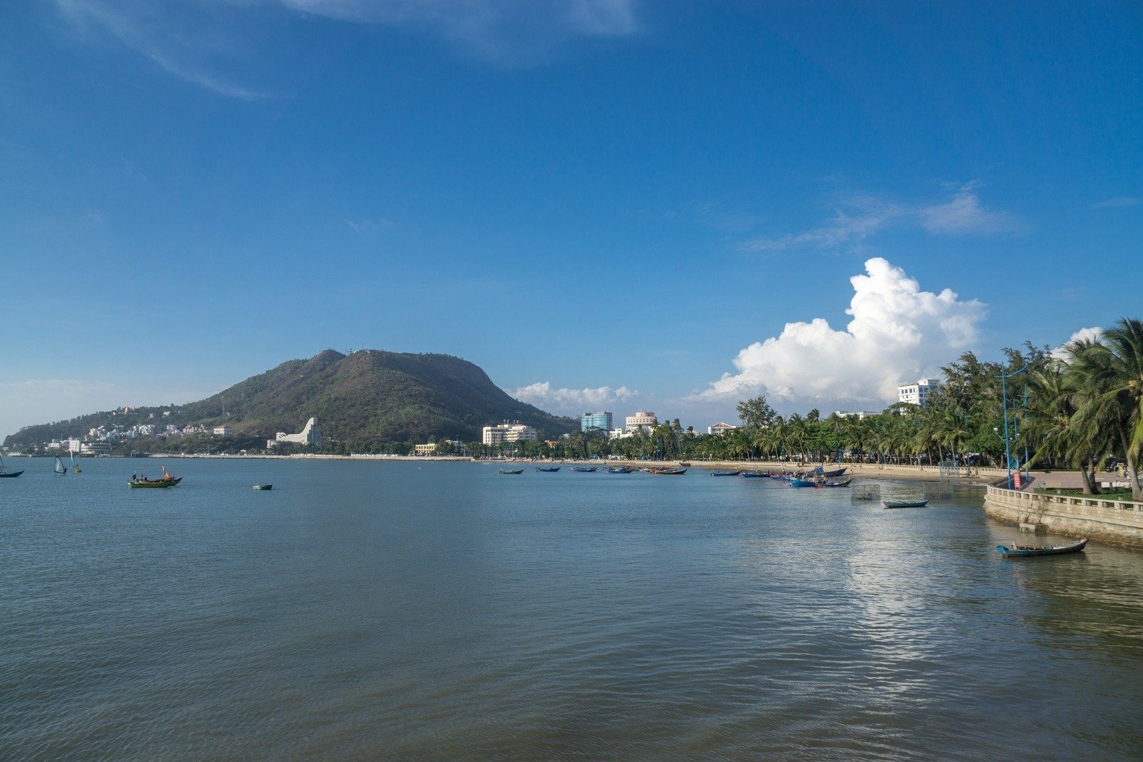 V?ng Tàu beach V?ng Tàu beach in Vietnam